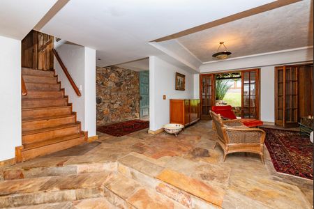 Casa à venda com 400m², 4 quartos e 4 vagas Casa à venda com 400m², 4 quartos e 4 vagasSala 1