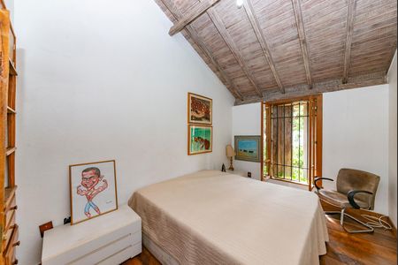 Casa à venda com 400m², 4 quartos e 4 vagas Casa à venda com 400m², 4 quartos e 4 vagasQuarto 3