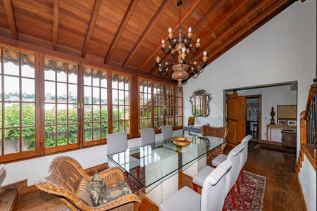 Casa à venda com 400m², 4 quartos e 4 vagas Casa à venda com 400m², 4 quartos e 4 vagasSala 3