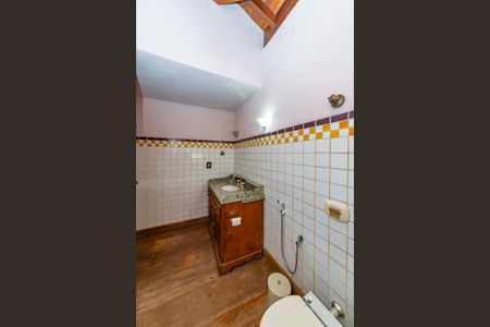 Casa à venda com 400m², 4 quartos e 4 vagas Casa à venda com 400m², 4 quartos e 4 vagasBanheiro Social 1