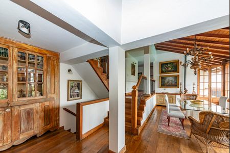 Casa à venda com 400m², 4 quartos e 4 vagas Casa à venda com 400m², 4 quartos e 4 vagasSala 3