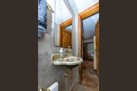 Casa à venda com 400m², 4 quartos e 4 vagas Casa à venda com 400m², 4 quartos e 4 vagasLavabo