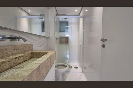 Apartamento para alugar com 70m², 3 quartos e 2 vagas Apartamento para alugar com 70m², 3 quartos e 2 vagasBanheiro