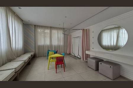 Apartamento para alugar com 70m², 3 quartos e 2 vagas Apartamento para alugar com 70m², 3 quartos e 2 vagas Área comum - Salão de festas infantil