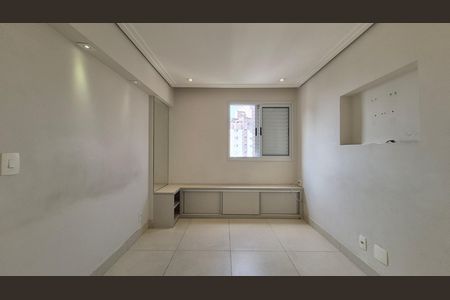 Apartamento para alugar com 70m², 3 quartos e 2 vagas Apartamento para alugar com 70m², 3 quartos e 2 vagasSuíte