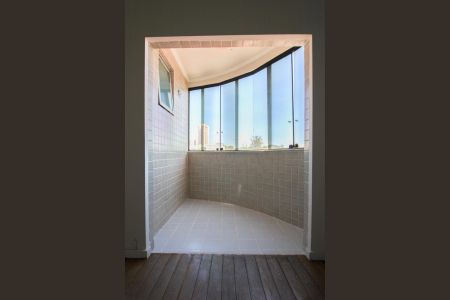 Apartamento para alugar com 75m², 3 quartos e 2 vagas Apartamento para alugar com 75m², 3 quartos e 2 vagasVaranda da Suíte
