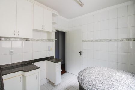 Apartamento para alugar com 75m², 3 quartos e 2 vagas Apartamento para alugar com 75m², 3 quartos e 2 vagasCozinha