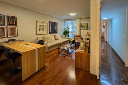 Apartamento à venda com 140m², 4 quartos e 1 vaga Apartamento à venda com 140m², 4 quartos e 1 vagaSala