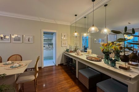 Apartamento à venda com 140m², 4 quartos e 1 vaga Apartamento à venda com 140m², 4 quartos e 1 vagaSala