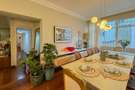 Apartamento à venda com 140m², 4 quartos e 1 vaga Apartamento à venda com 140m², 4 quartos e 1 vagaSala