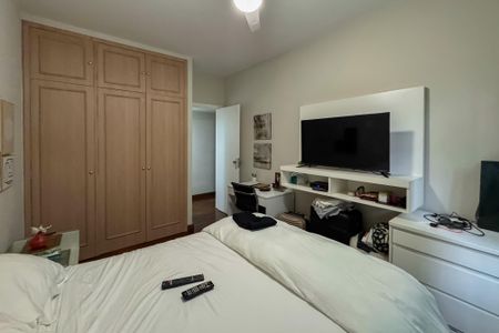 Apartamento à venda com 140m², 4 quartos e 1 vaga Apartamento à venda com 140m², 4 quartos e 1 vagaQuarto 2