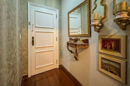 Apartamento à venda com 140m², 4 quartos e 1 vaga Apartamento à venda com 140m², 4 quartos e 1 vagaEntrada