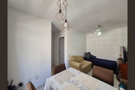 Apartamento para alugar com 58m², 2 quartos e 2 vagasSala