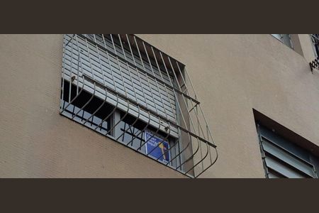 Apartamento para alugar com 40m², 1 quarto e sem vaga Apartamento para alugar com 40m², 1 quarto e sem vagaAdesivo na Janela