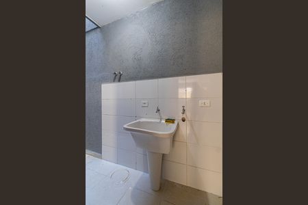 Área de Serviço de casa de condomínio para alugar com 2 quartos, 59m² em Itaquera, São Paulo