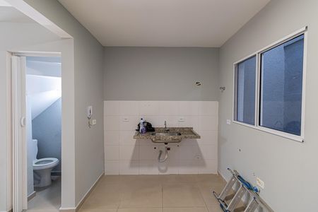 Casa de condomínio para alugar com 59m², 2 quartos e 1 vaga Casa de condomínio para alugar com 59m², 2 quartos e 1 vagaSala e Cozinha
