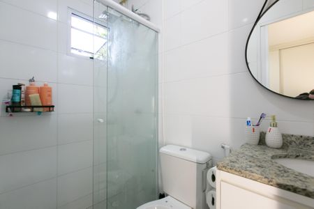 Casa de condomínio à venda com 59m², 2 quartos e 1 vagaBanheiro da Suíte 2