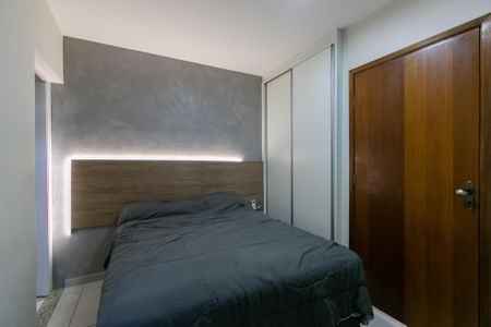 Casa de condomínio à venda com 59m², 2 quartos e 1 vagaSuíte 2