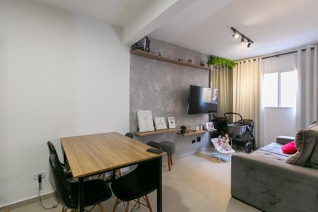 Casa de condomínio à venda com 59m², 2 quartos e 1 vagaSala