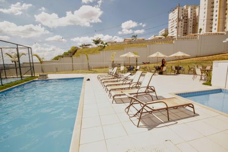 Apartamento à venda com 55m², 2 quartos e 1 vagaÁrea comum - Piscina