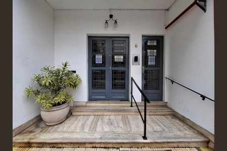 Apartamento à venda com 150m², 3 quartos e sem vagaFachada 