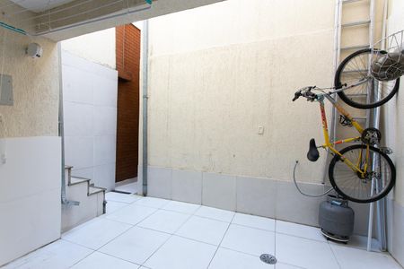 Casa à venda com 230m², 4 quartos e 2 vagasQuintal