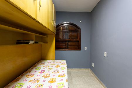 Casa à venda com 230m², 4 quartos e 2 vagasQuarto 2