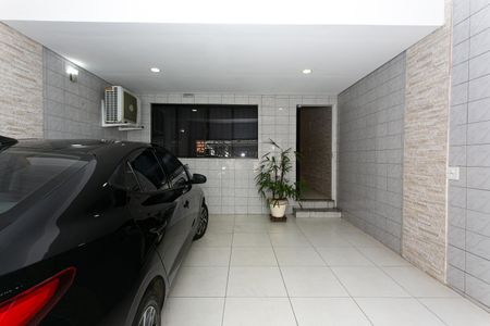 Casa à venda com 230m², 4 quartos e 2 vagasGaragem