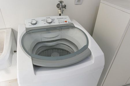 Casa à venda com 230m², 4 quartos e 2 vagasÁrea de Serviço - Máquina de Lavar