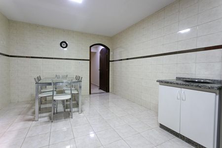 Casa à venda com 230m², 4 quartos e 2 vagasCozinha