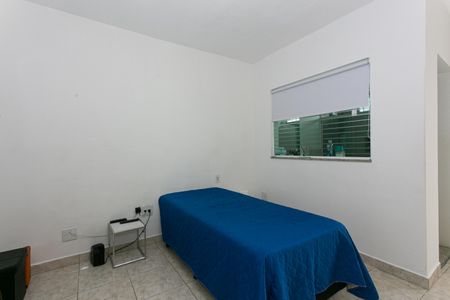 Casa à venda com 230m², 4 quartos e 2 vagasSuíte