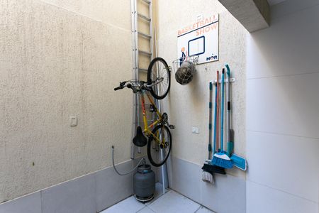 Casa à venda com 230m², 4 quartos e 2 vagasQuintal