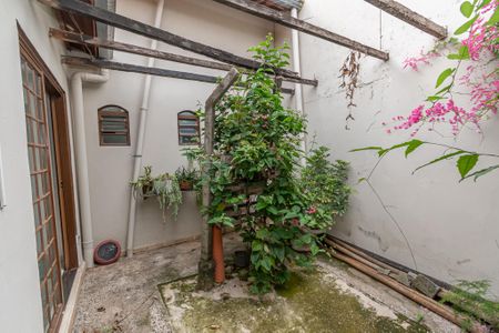 Casa para alugar com 170m², 3 quartos e 3 vagas Casa para alugar com 170m², 3 quartos e 3 vagasQuintal