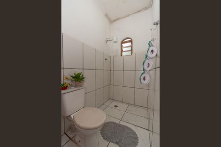 Casa para alugar com 170m², 3 quartos e 3 vagas Casa para alugar com 170m², 3 quartos e 3 vagasBanheiro Corredor