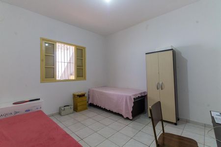 Casa à venda com 200m², 2 quartos e 2 vagasQuarto 1