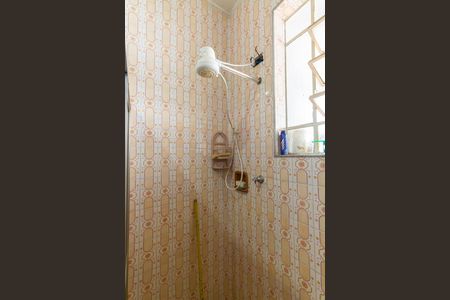 Casa à venda com 200m², 2 quartos e 2 vagasBanheiro