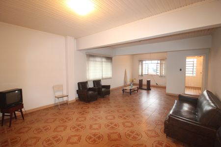 Casa à venda com 265m², 8 quartos e 5 vagasCasa 2 - Sala