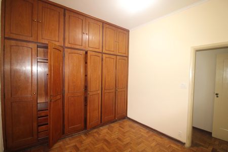 Casa à venda com 265m², 8 quartos e 5 vagasCasa 2 - Quarto 4