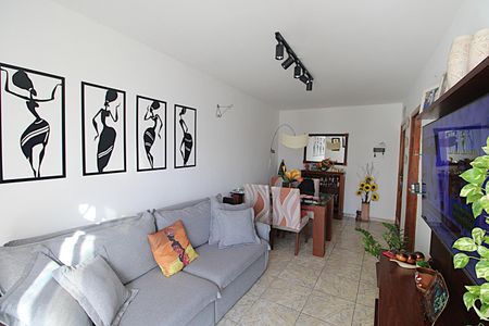 Apartamento para alugar com 69m², 2 quartos e 1 vagaSala