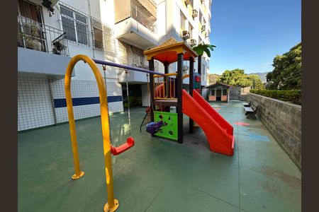 Apartamento para alugar com 69m², 2 quartos e 1 vagaÁrea comum - Playground