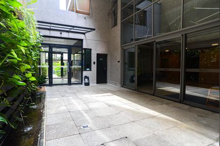 Studio à venda com 28m², 1 quarto e sem vaga Entrada do Edifício