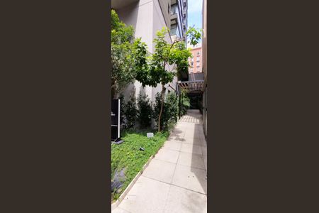 Studio à venda com 28m², 1 quarto e sem vaga Entrada do Edifício