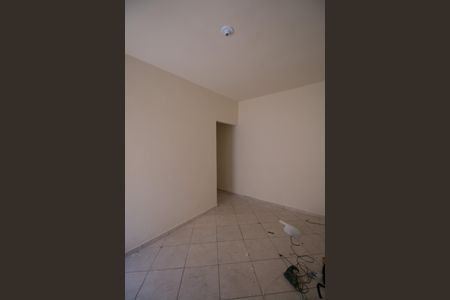 Casa para alugar com 51m², 2 quartos e sem vaga Casa para alugar com 51m², 2 quartos e sem vagaSala