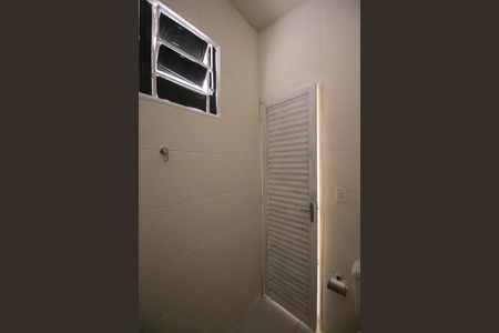 Casa para alugar com 51m², 2 quartos e sem vaga Casa para alugar com 51m², 2 quartos e sem vagaBanheiro