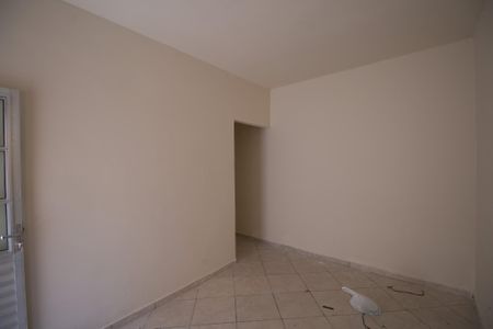 Casa para alugar com 51m², 2 quartos e sem vaga Casa para alugar com 51m², 2 quartos e sem vagaSala