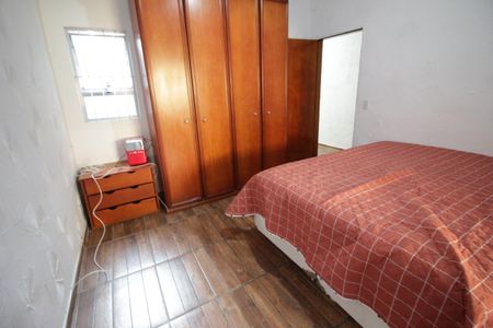 Quarto 2 de casa à venda com 2 quartos, 170m² em Umuarama, Osasco