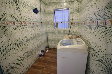 Casa à venda com 170m², 2 quartos e 1 vagaÁrea de Serviço