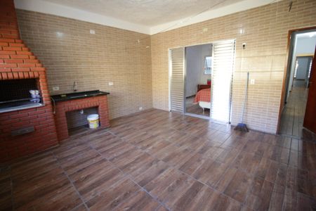 Casa à venda com 170m², 2 quartos e 1 vagaChurrasqueira