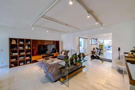 Apartamento à venda com 368m², 6 quartos e 4 vagasSala