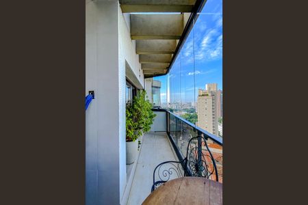 Apartamento à venda com 368m², 6 quartos e 4 vagasVaranda da Sala